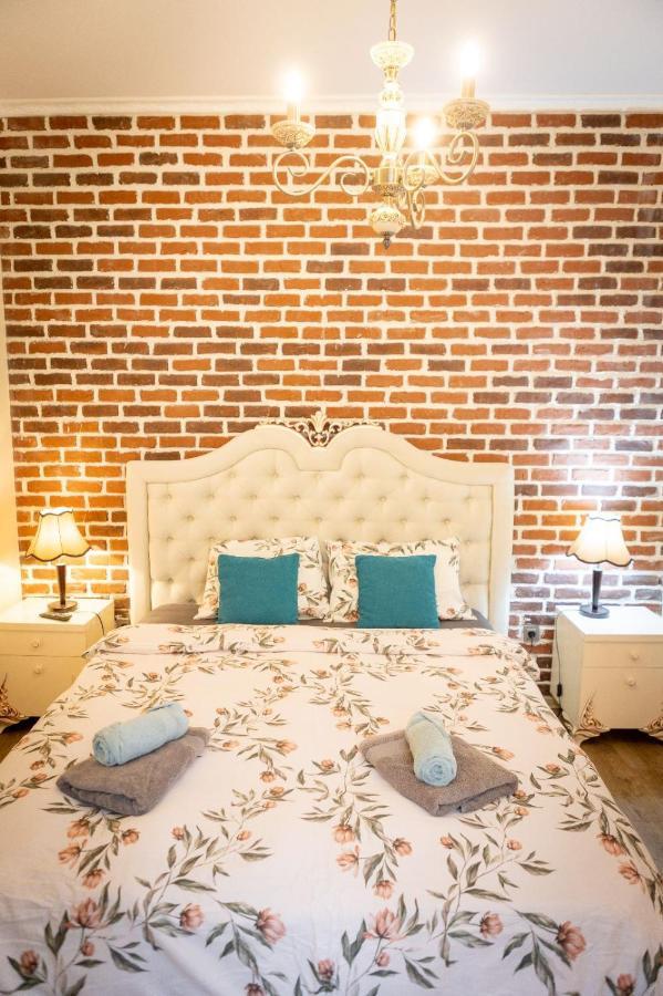 Piata'S Hidden Apartment Брашов Экстерьер фото